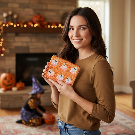 Ghost With Bow Seed Beaded Coin Bag - ZumBuys