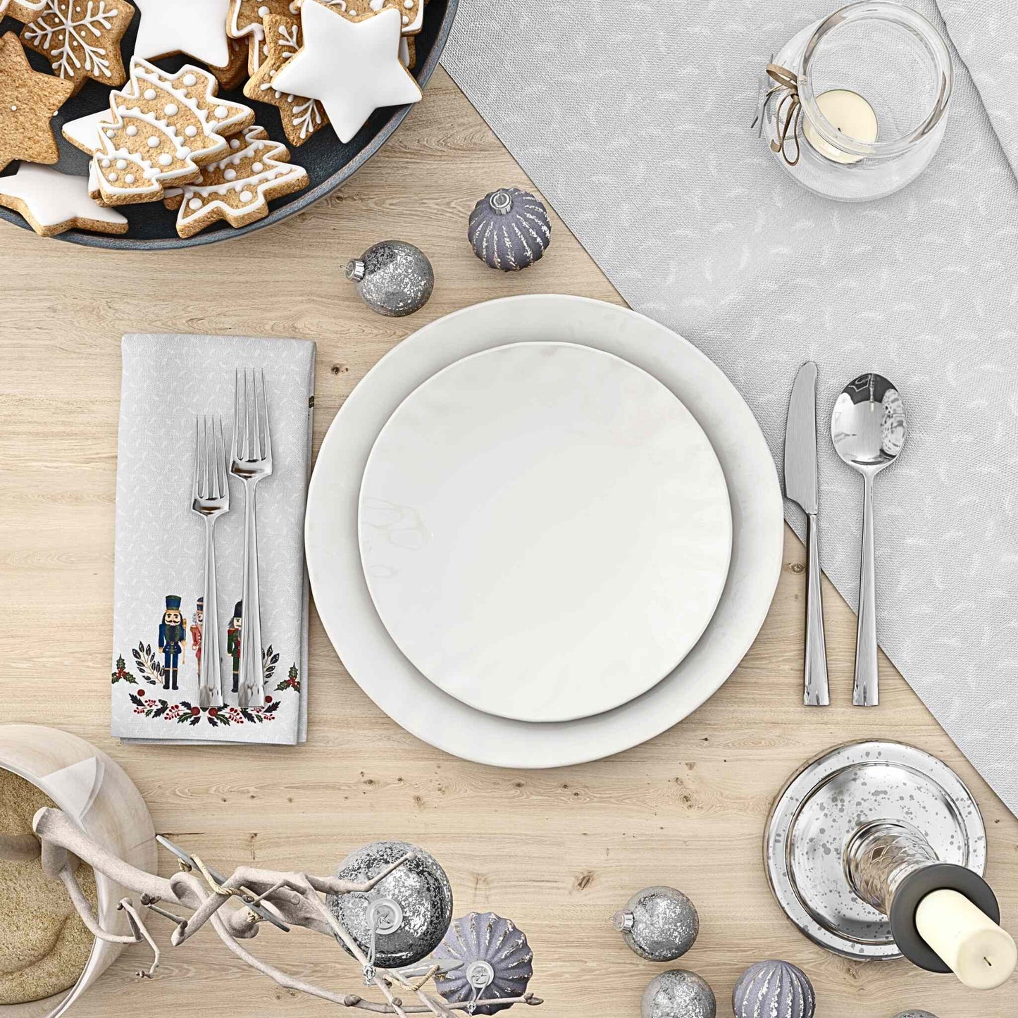 Nutcracker Cadence Cloth Napkin Set of 4 - ZumBuys