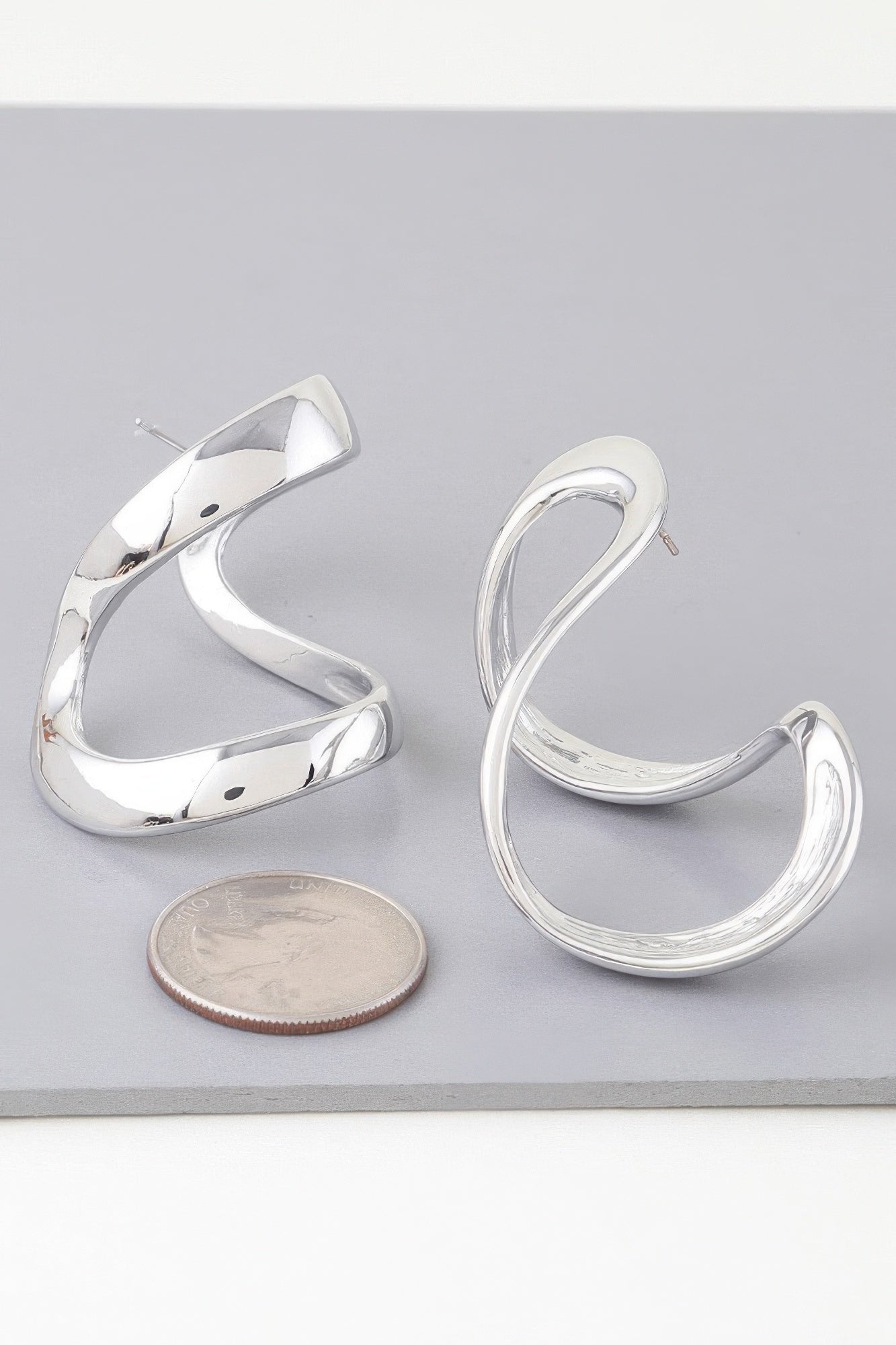 Abstract Shiny Bend Earrings - ZumBuys