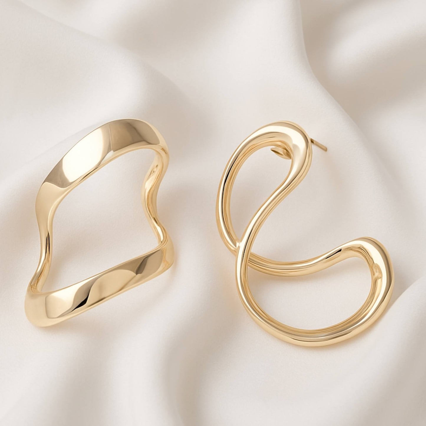 Abstract Shiny Bend Earrings - ZumBuys