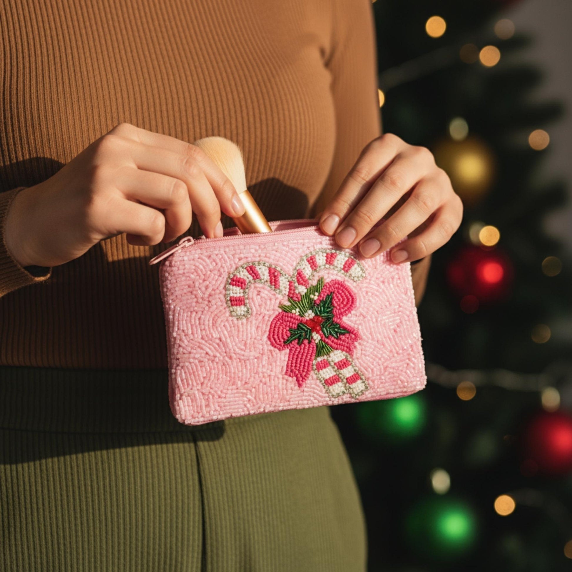 Holiday Theme Seed Beaded Coin Bag - ZumBuys