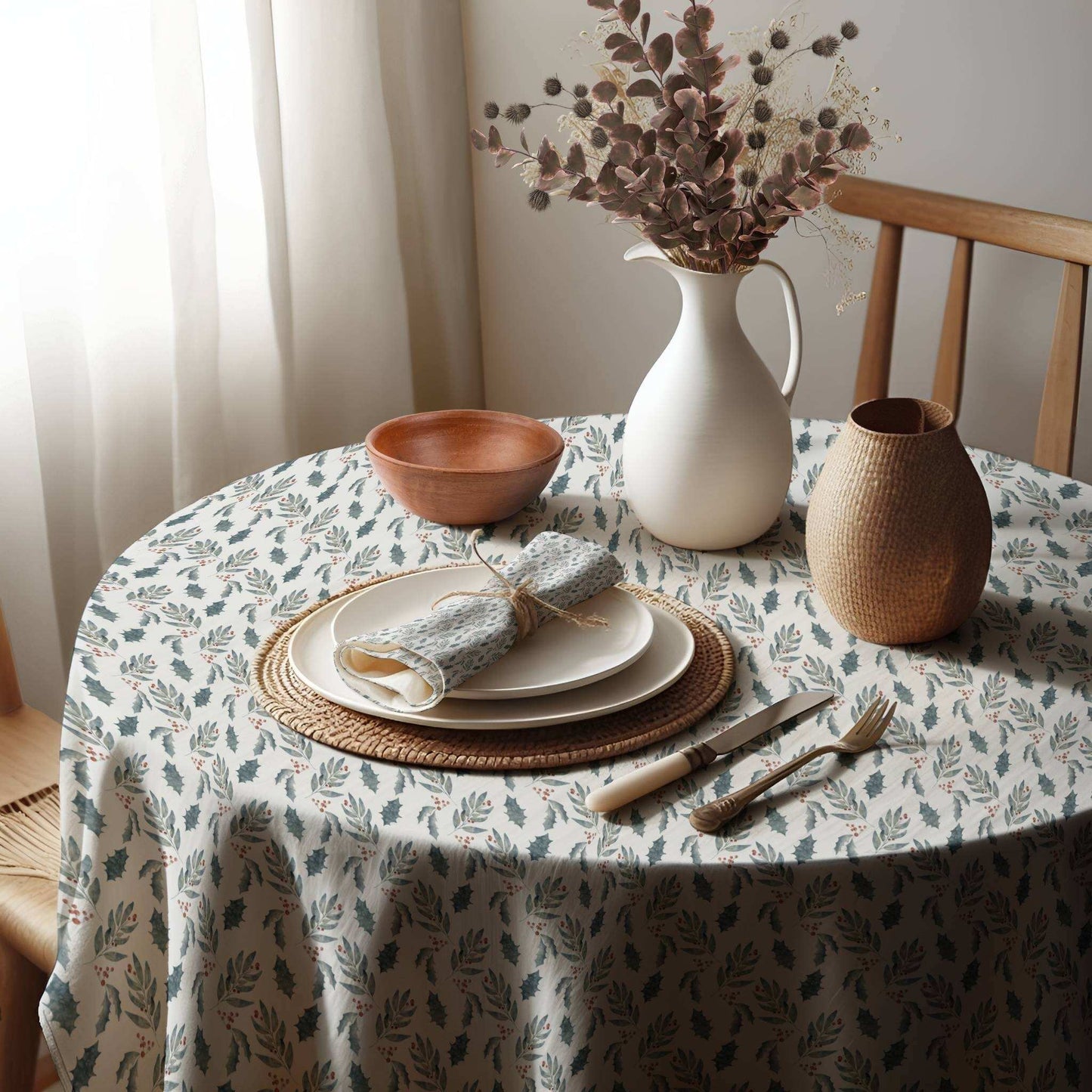 Leaves and Holly Tablecloth - ZumBuys