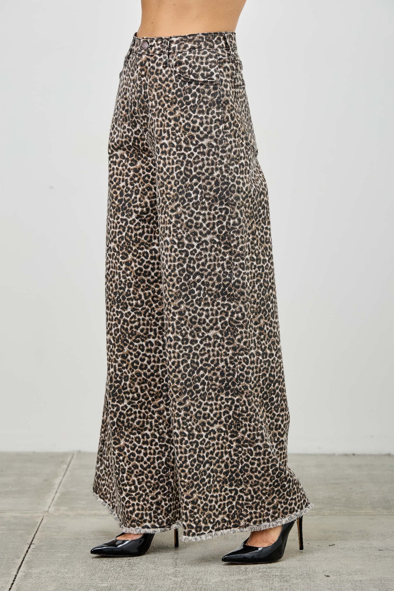 Leopard Super High Rise Wide Leg With Stretch - ZumBuys
