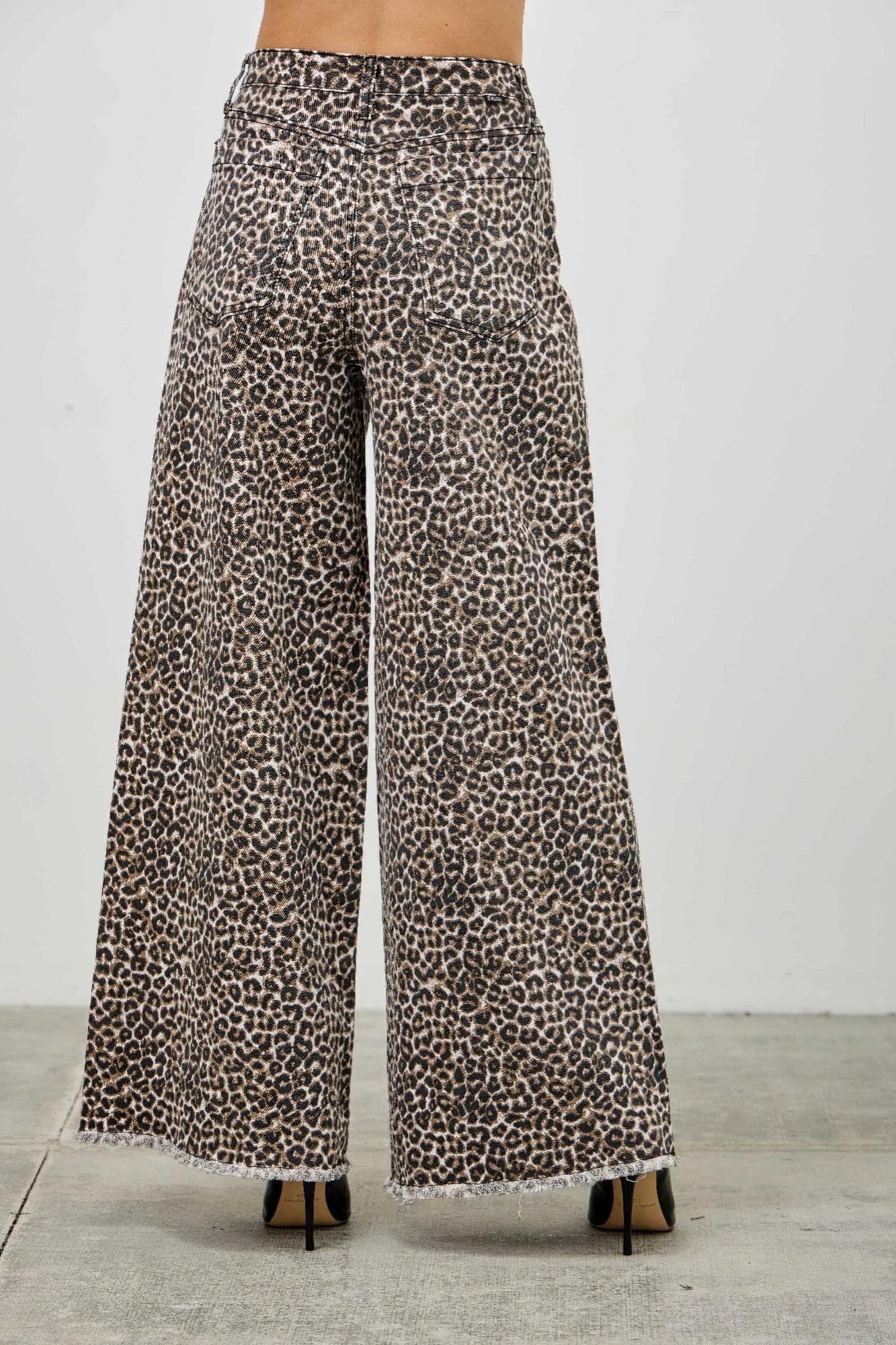 Leopard Super High Rise Wide Leg With Stretch - ZumBuys