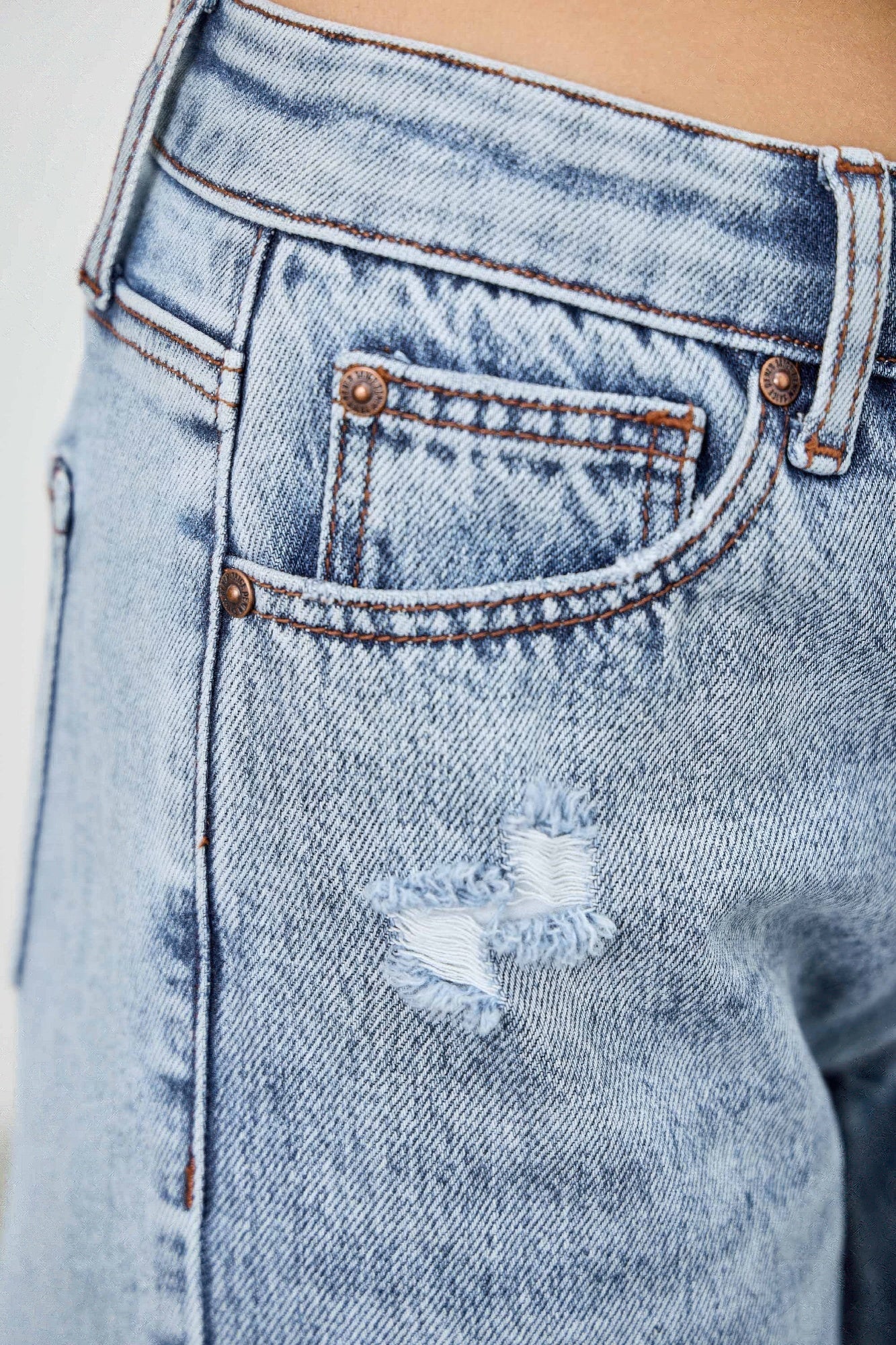 Mid Rise Relaxed Straight With Destroy - ZumBuys