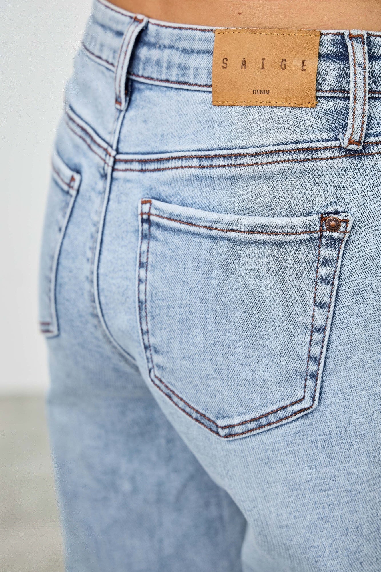 Mid Rise Relaxed Straight With Destroy - ZumBuys