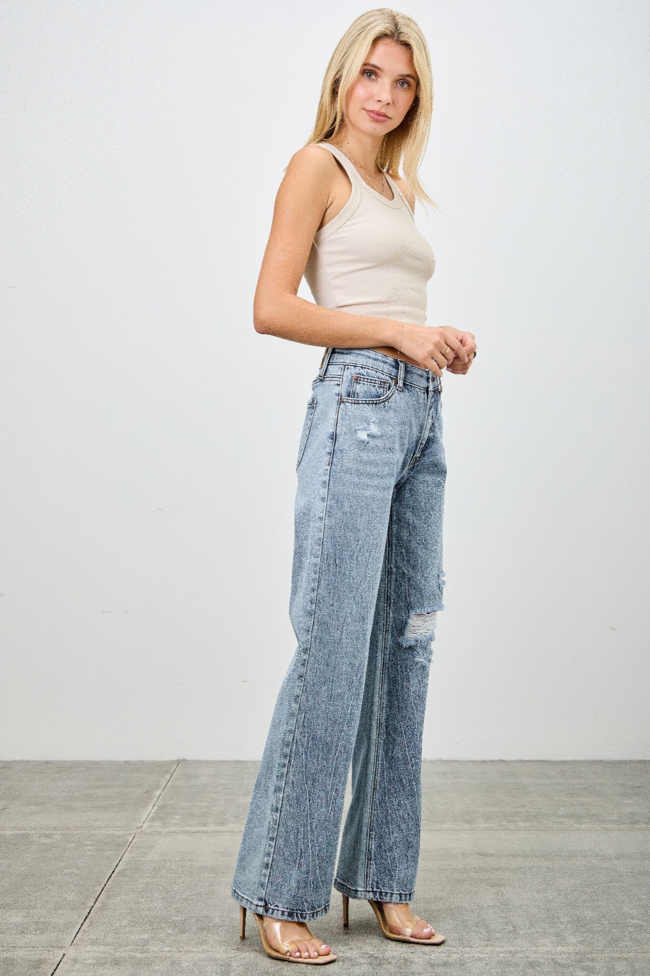 Mid Rise Relaxed Straight With Destroy - ZumBuys