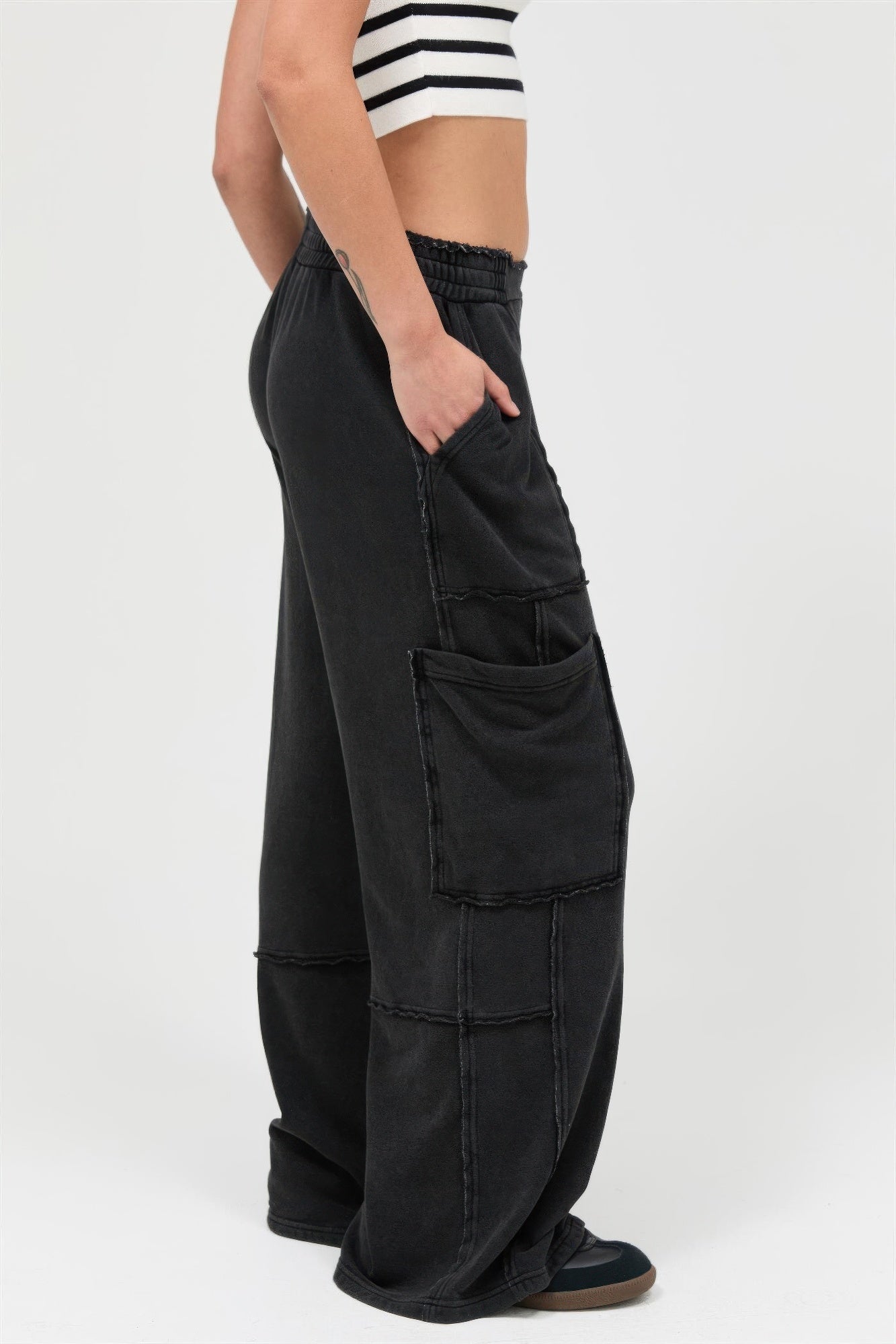 Mineral Wash Wide Leg Cargo Pants – Women’s Cotton Utility Pocket Pants - ZumBuys