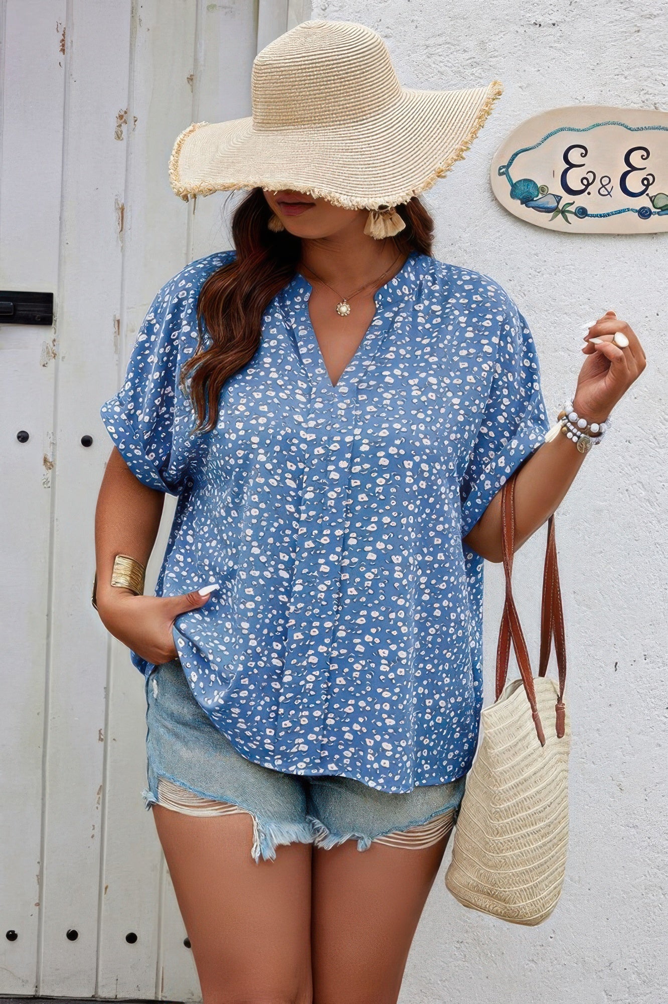 Plus Size Floral Print V Neck Short Sleeve Blouse - ZumBuys