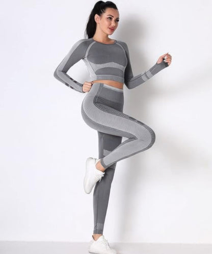 Seamless Long Sleeve Solid Yoga Set - ZumBuys