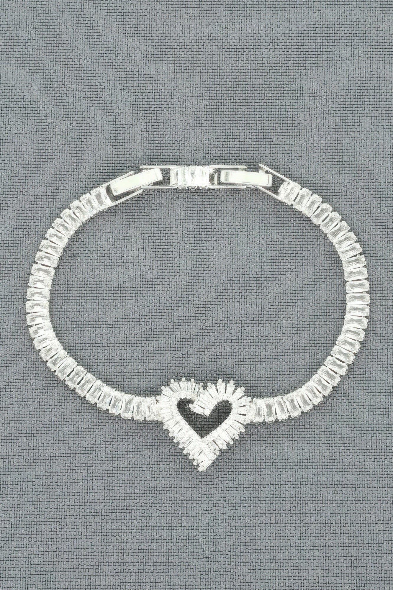 White Gold Plated Cz Heart Bracelet - ZumBuys